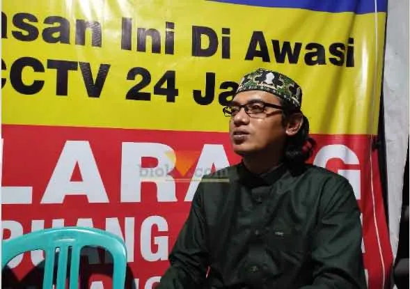 Moch Zaki: Jembatan Kebutuhan Harian di Purwajati